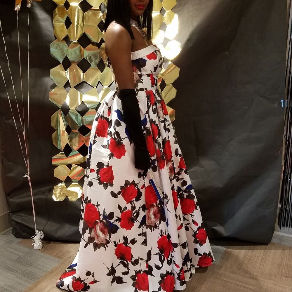 Elegant Floral Strapless Dress